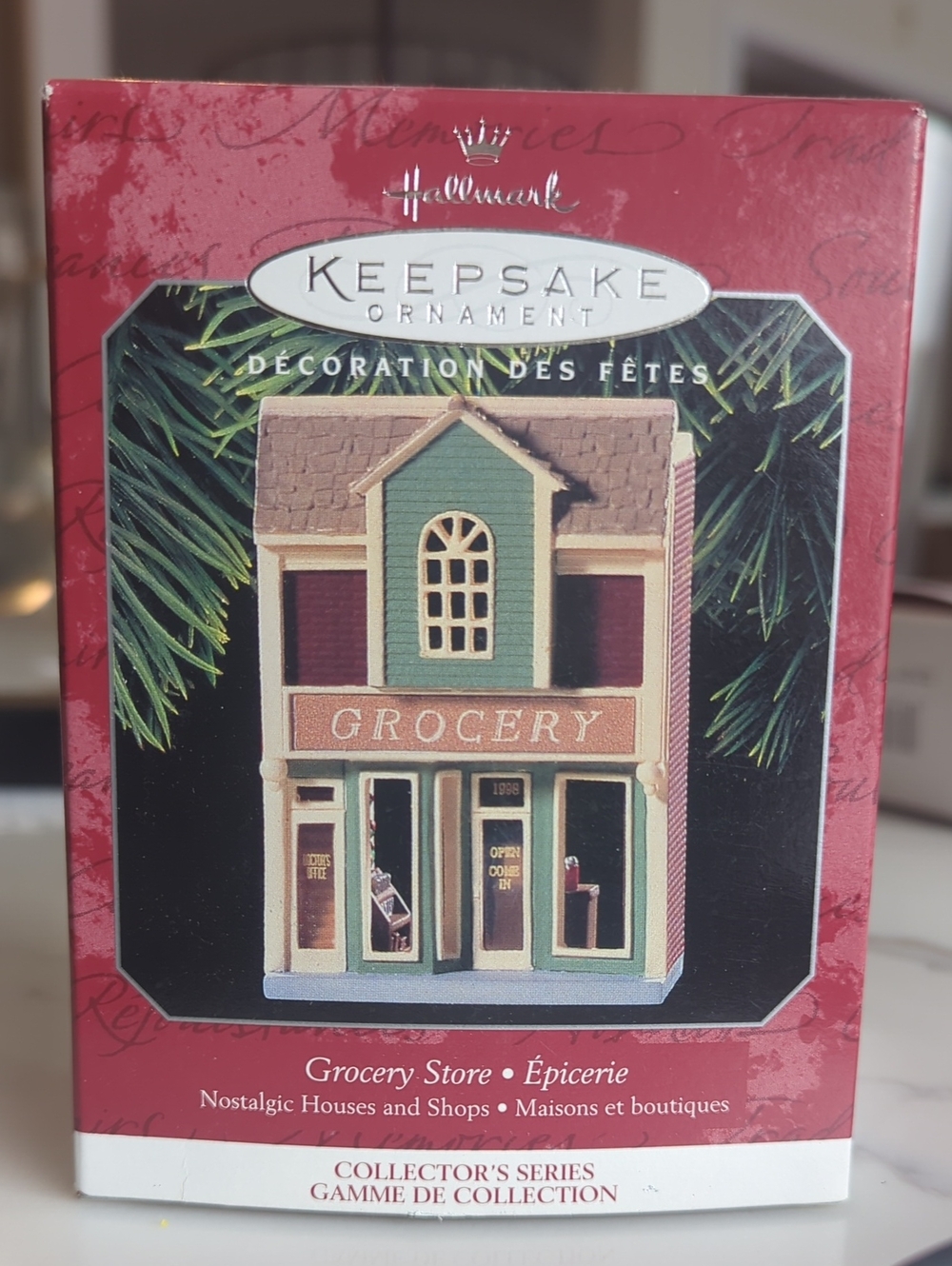 1998 Grocery Store Hallmark Keepsake Ornament Nostalgic Houses & Shops